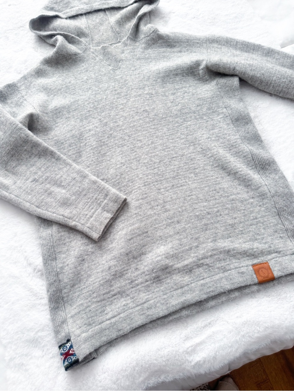 PAKA The Hoodie Royal Alpaca Sweater in Light Grey - Picture 9 of 14